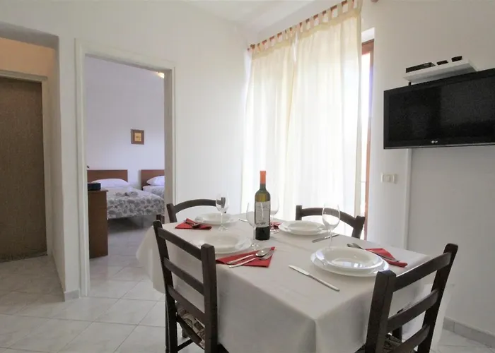 Pensjonat With Pool Albina 4*