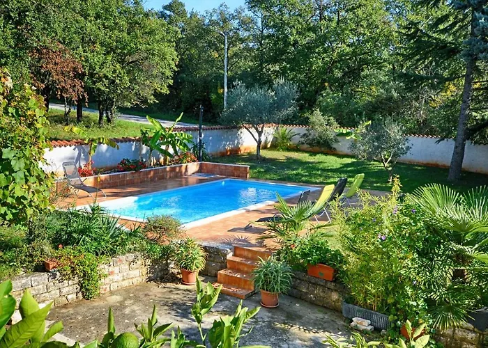 With Pool Albina 4* Valizza