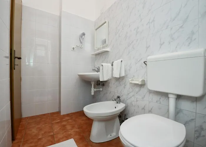 Pensjonat With Pool Albina